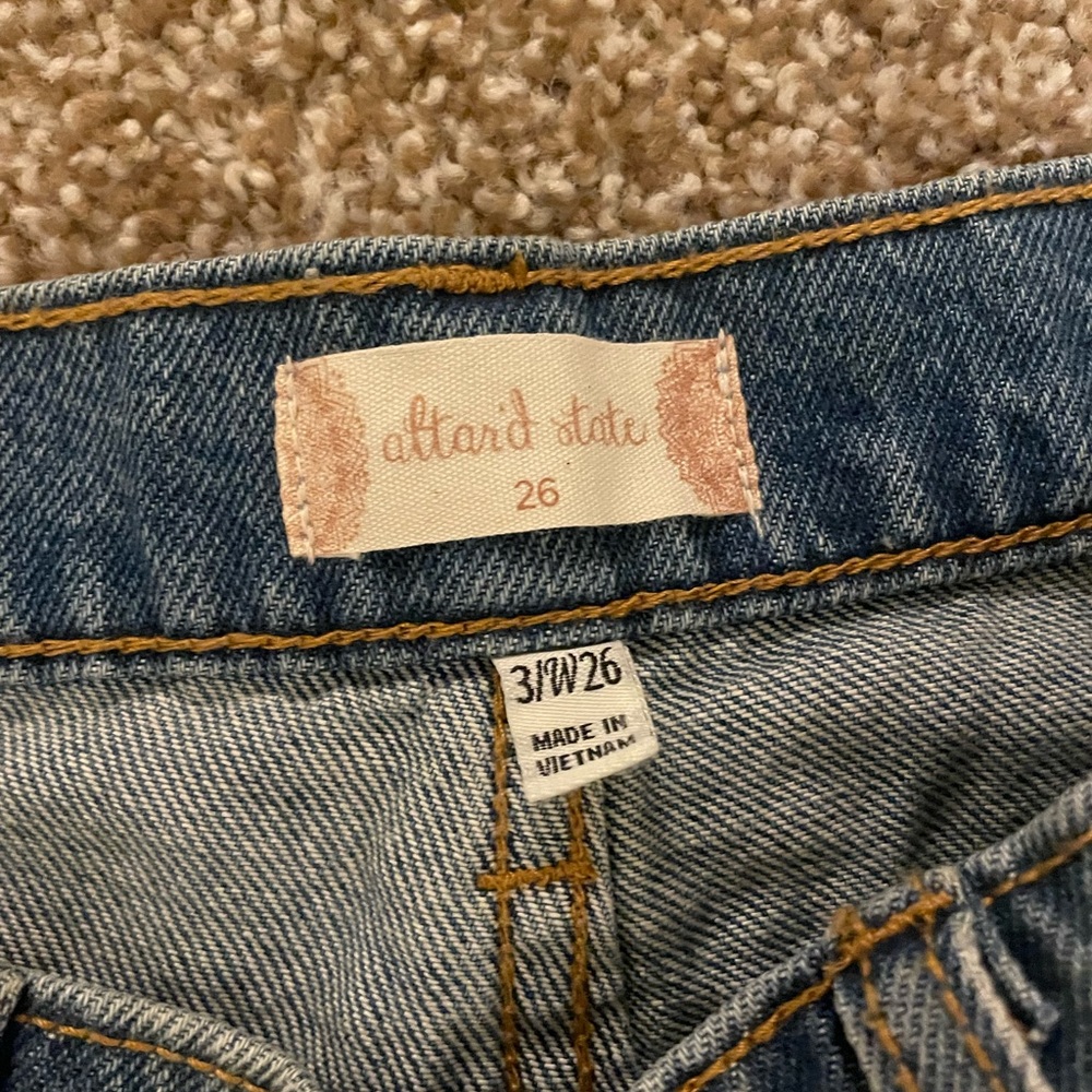 Altar'd State Ria Distressed Jeans - Picture 4 of 5